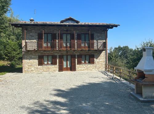Casa Salada in Bagnolo Piemonte