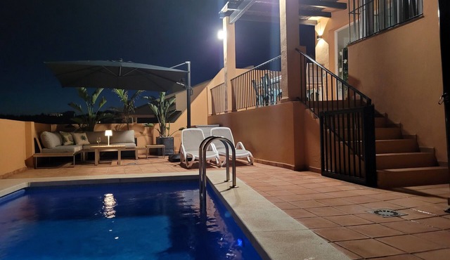 Casa Sarah - Villa with private pool - 500 metres from the beach.