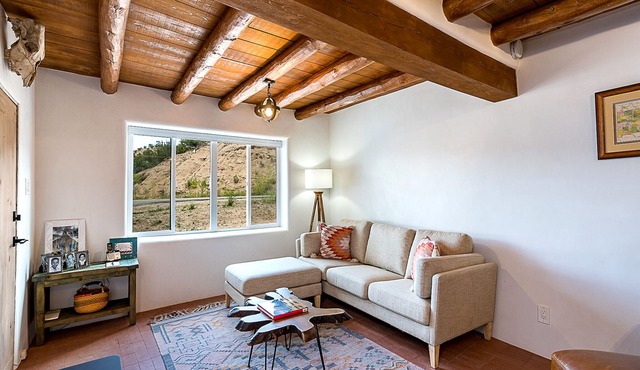 Casa Sarita | Pets Allowed + Near Trails & Galleries!