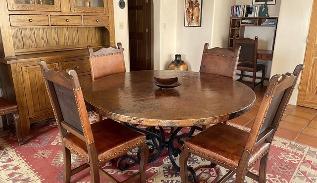 Casa Seco: Close to Taos & Taos Ski Area