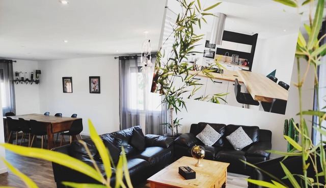 ⭐CASA-SELVA ⭐Spacious⭐balance⭐Wifi⭐ Secure parking