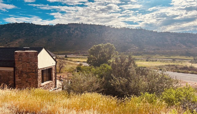 Casa Serpiente, A Red Rocks Retreat