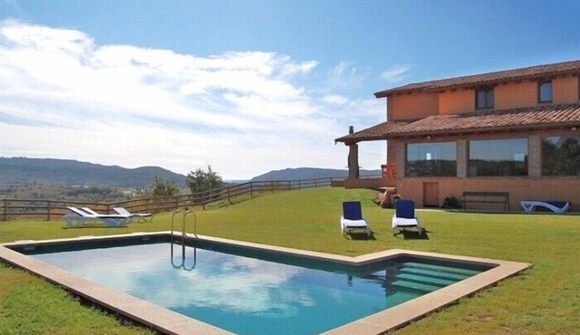 Casa Serrenta - Stunning country home. Outside + Inside Pool. Wonderful nature.