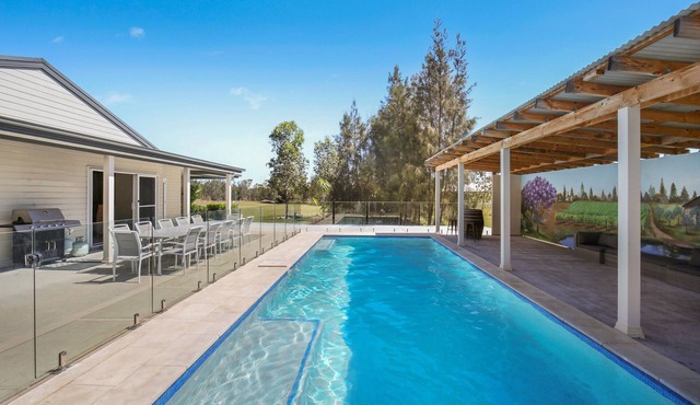 Casa Siena Hunter Valley 5 king size rooms all with full en-suites. On vineyard