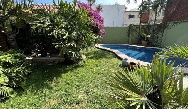 CASA SOLA CON ALBERCA, MUY CERCA DE LA PLAYA