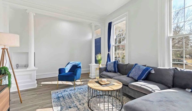 Casa Soleada in Heart of East Rock 3BR | Cozy King Bed | Near DT/Yale