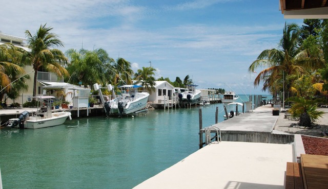 Casa Solis with 30' dock on the ocean side.