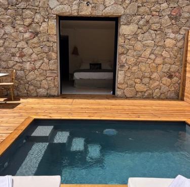 Casa Suvara - Chambres d'hôtes de charme I Piscines ou SPA privatifs