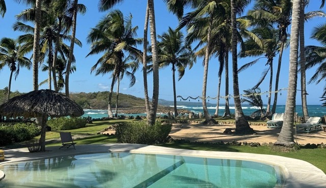 Casa Taina- 5 Bungalows, swimming pool- OCEANFRONT w/Butler and Chef