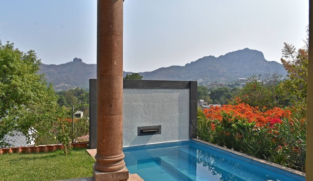 Casa Tara / B&B Tepoztlán with mountain view