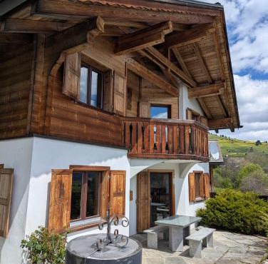 Casa Tgiet