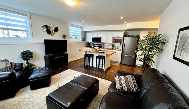 Casa Tranquility is a Bright & spacious unit w/private entrance & outdoor space