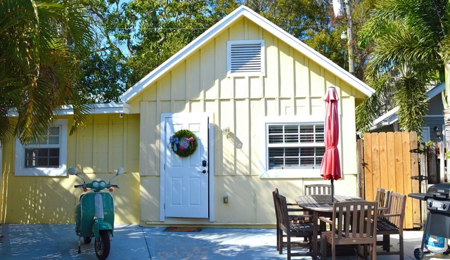 Casa Tua: Charming House in Downtown West Palm Beach!