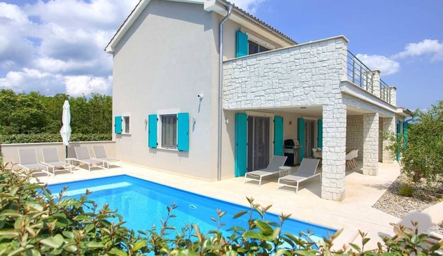 Casa Ulika with barrier-free ground floor and heated pool