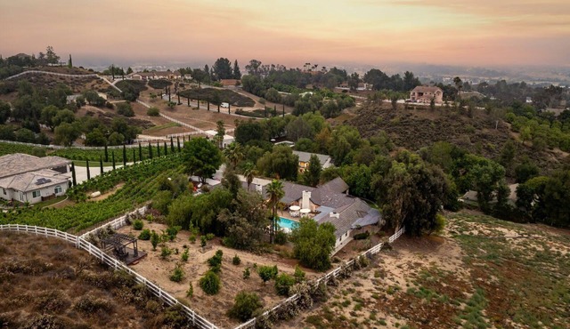 Casa Verde | Wine Country Estate w/Pickleball & Casita