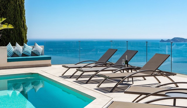 Casa Vista Azul above the port of Jávea with an amazing view!