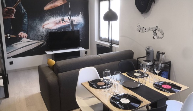 Casa Vostra - Life is Music à Gaillard Proche Tram/frontière