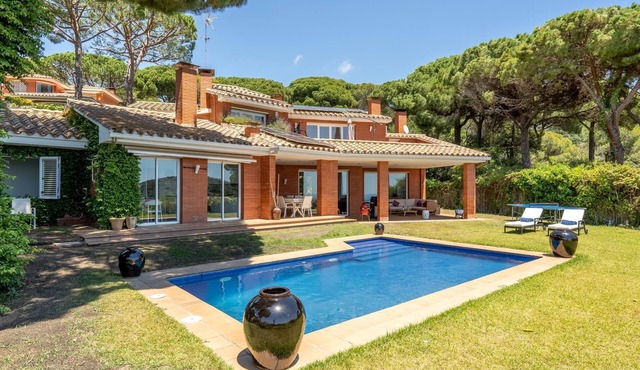 Casa Zen Pool and Views