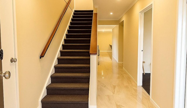 CasaAria: Spacious 4-bedroom house. Modern, Contemporary, Luxe Linens