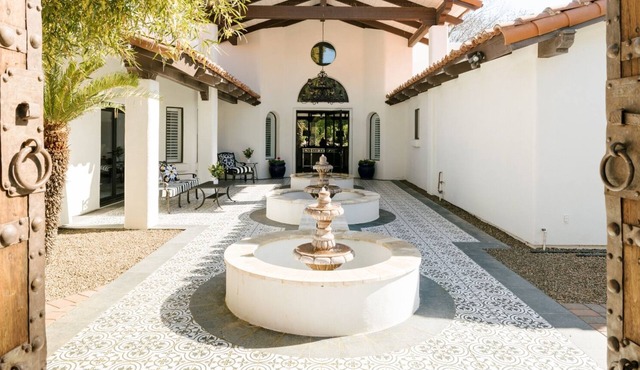 Casablanca Gardens by LuxeKey | Moroccan Estate w/Pool & Pickleball
