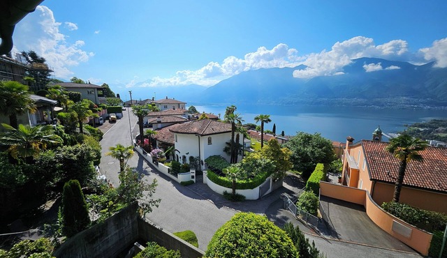 CasaConte: Tranquil 3-bedroom house with fantastic views and WiFi in Orselina