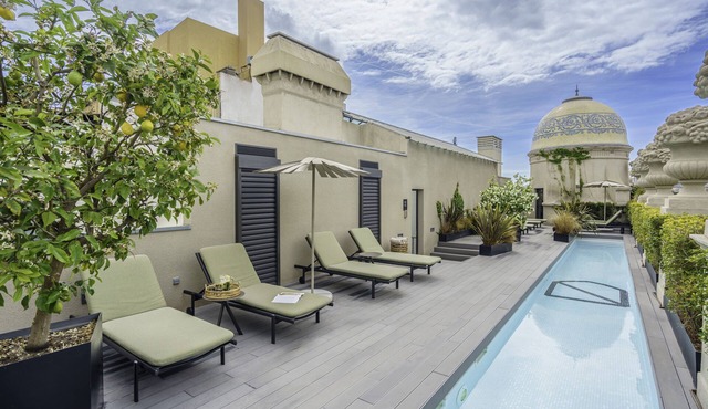 Casagrand Luxury Apartments Barcelona