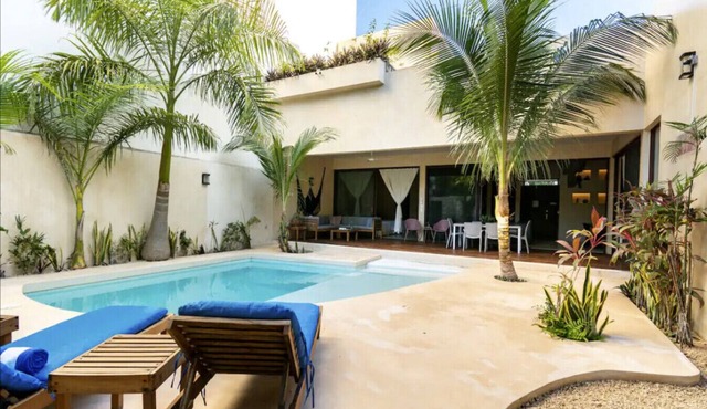 Casanova | private pool and patio