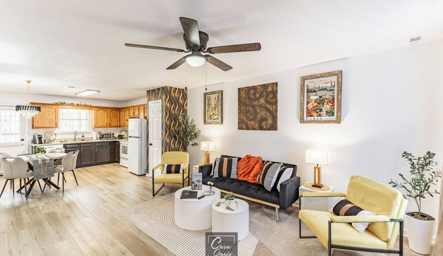 CasaOasis Elegance Decatur Home