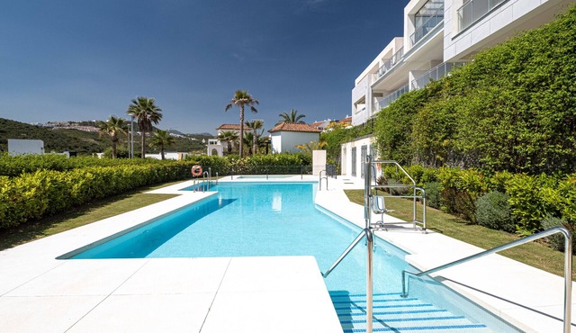 Casares Green 2365 Golf & Luxury