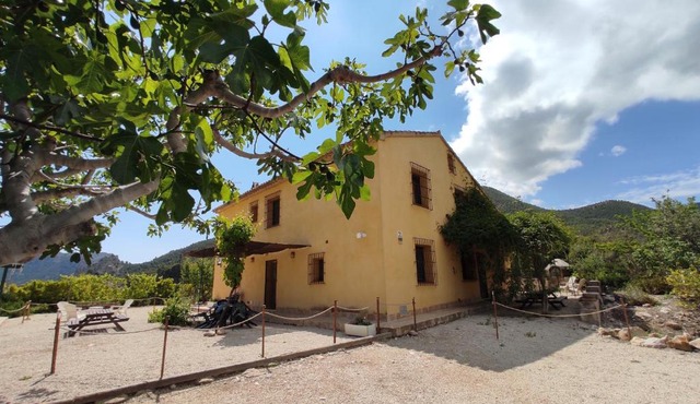 Casas Amarillas. Finca el Campillo