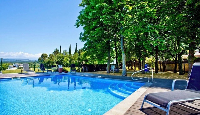 Casas Estamener - Rent 6 Charming Holiday Homes with 14 Bedrooms in Total