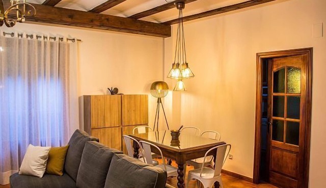 Casas Jarreta for 8 people