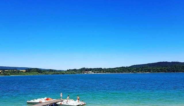 CASCADE cottage at Lake Chalain: 3 * cottage type chalet 5min walk from the beach