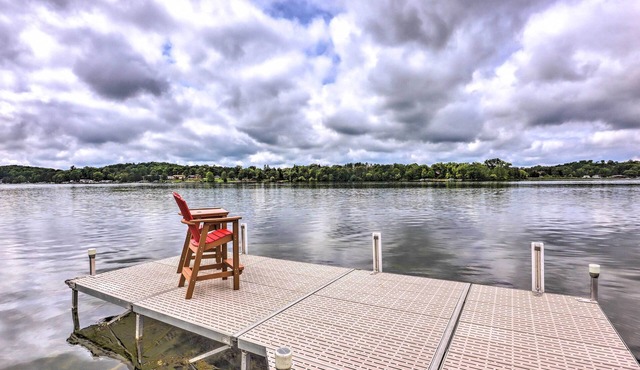 Cascade Lakefront Home: Boat Dock, Fire Pit!