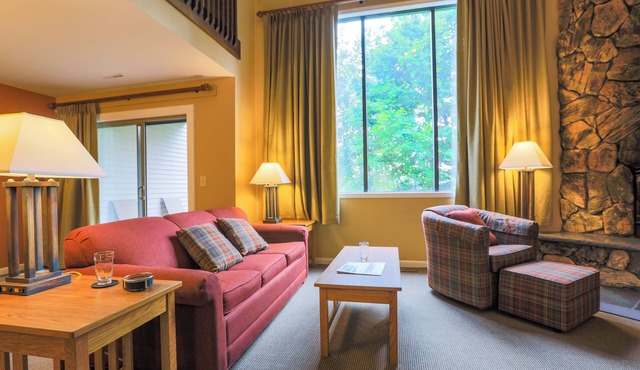 Cascade Lodge u33 - Walk to village main street