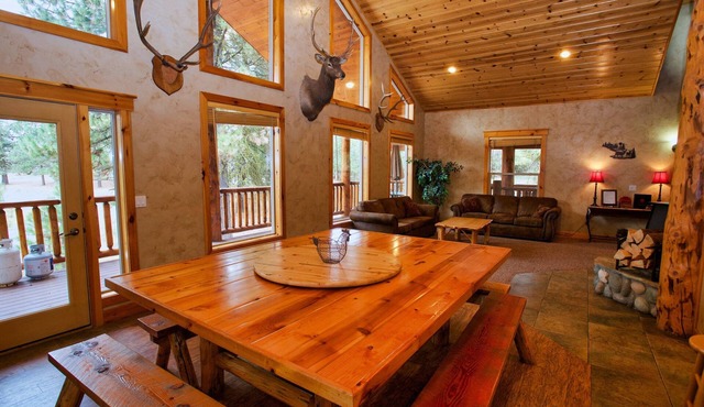 Cascade Multi-Family Cabin - 1 Block to Lake Cascade and Golf Course - Game room