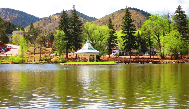 CASCADE RETREAT MOUNTAIN VIEWS, GREAT LOCATION NEAR COLORADO SPRINGS ATTRACTIONS