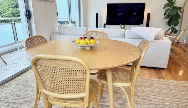 Cascata - Modern 2 BR 2 Bath Apartment + parking