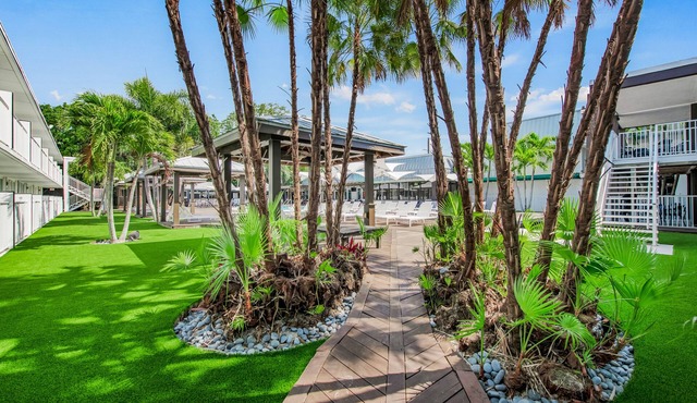 Casey Key Resorts - Mainland