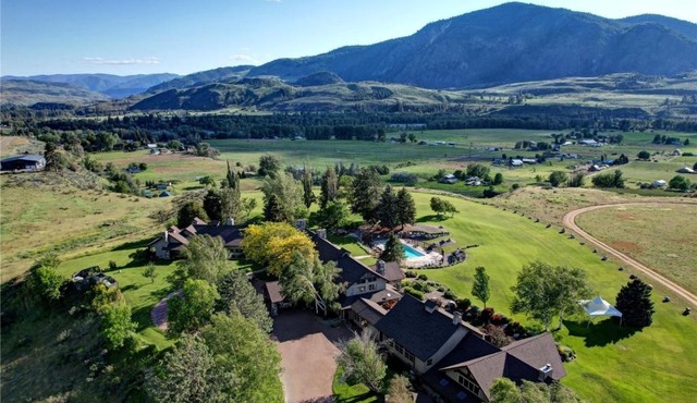 Casia Lodge and Ranch