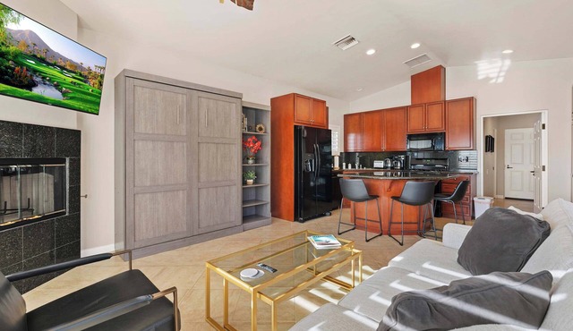 Casita 86177 – Sunny Stay for 4!