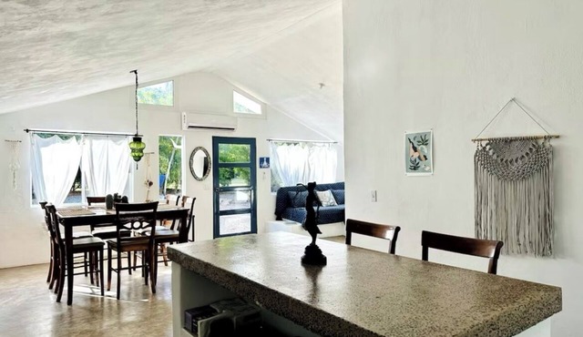 Casita Azul, Your Beautiful Sanctuary Nestled in a Private Palm Grove