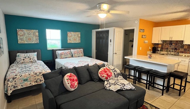 Casita Cortes is quiet, cozy and centrally located in Tampa.