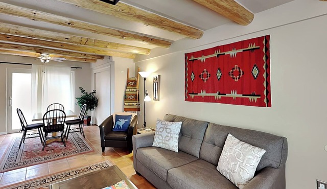 Casita De Alces | Downtown Santa Fe, Pets Welcome