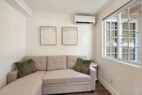 Casita Full Kitchen-AC-Ping Pong