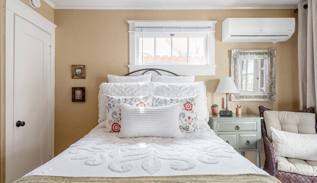 Casita Gundry- Boutique Hideaway, Quaint Historic Charm