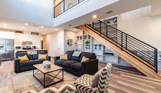 Casita on Fifth – Roosted Suite | 3BR Near 7th Ave