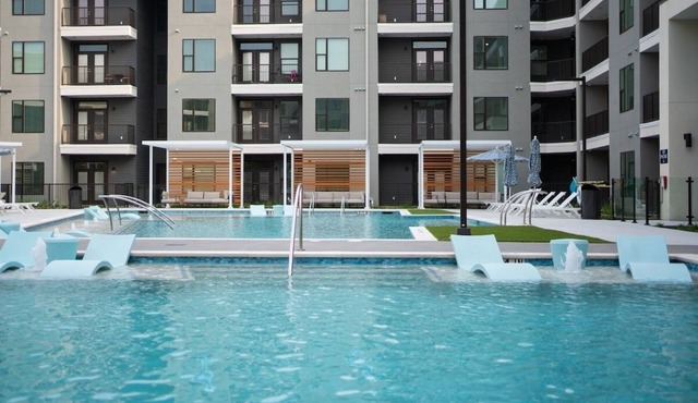 Casita Verde | 10 mins from Domain | WiFi | Free Parking