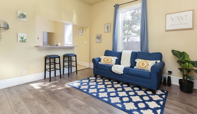Casitas De San Pedro| RiverWalk| Free Parking