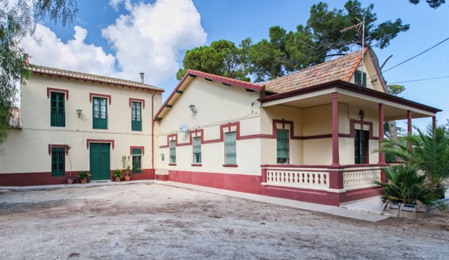 Casona Villa Paquita: Luxurious Villa of 10.000 m2 near the Mediterranean sea.